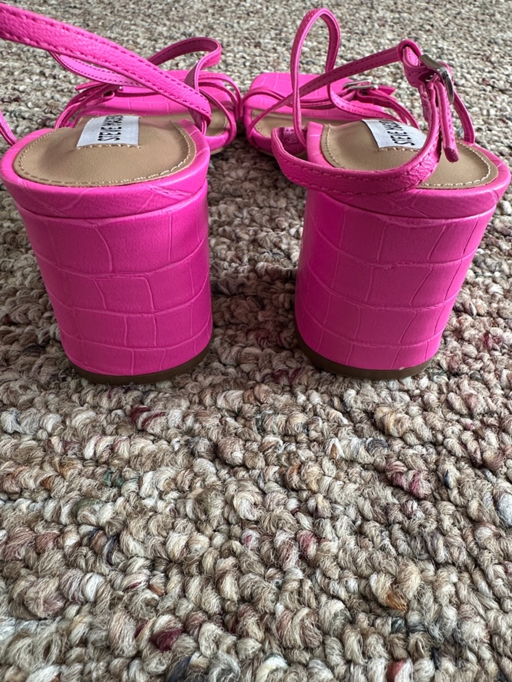 Steve Madden Bright Pink Croc-Textured Strappy Block Heel Sandals - Picture 4 of 6
